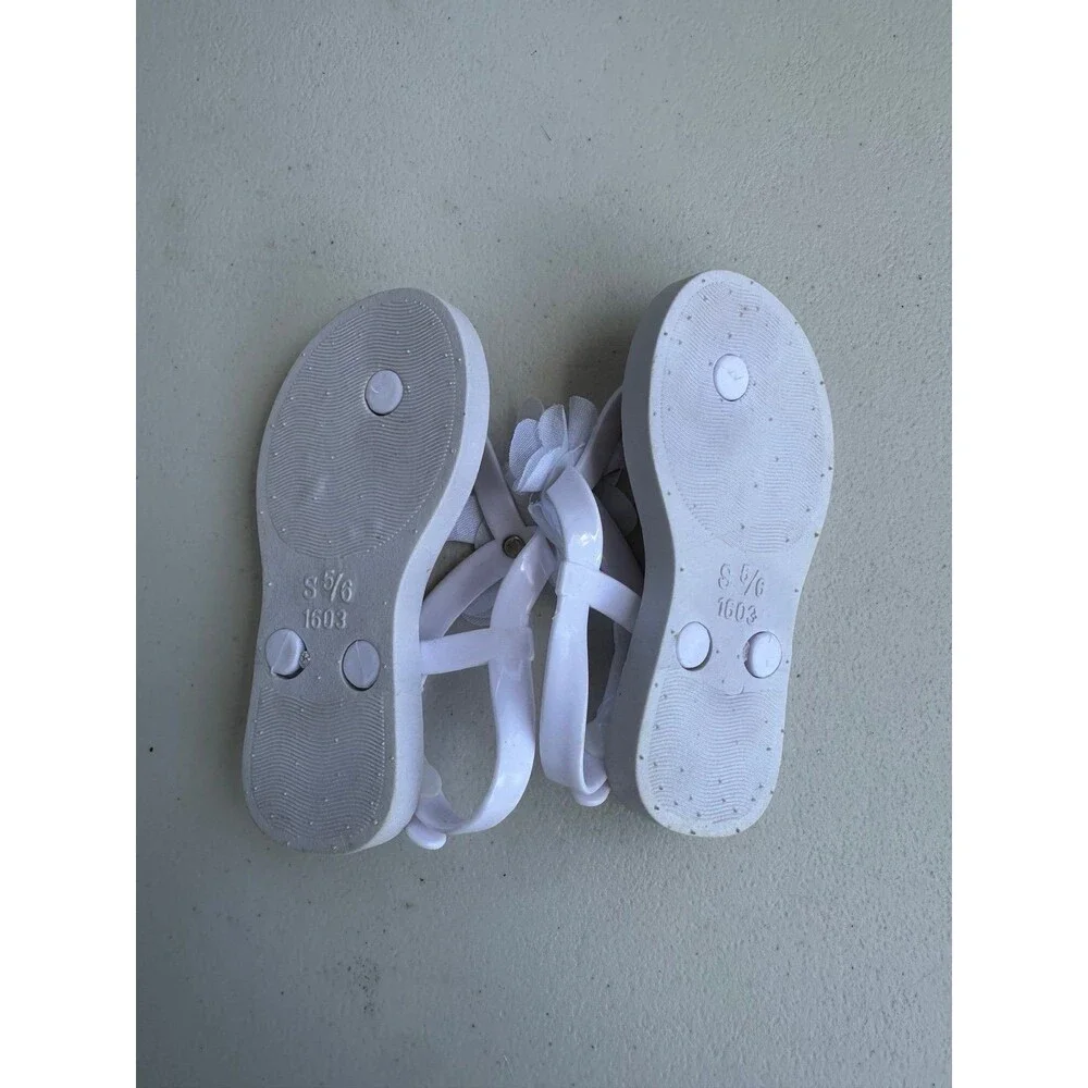 NWOT Bebe Girls' Baby White Chiffon Flower Snap Straps Jelly Thong Sandals S 5/6